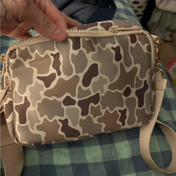 Gold Blush bestie  Crossbody Bag - Picture 4 of 5